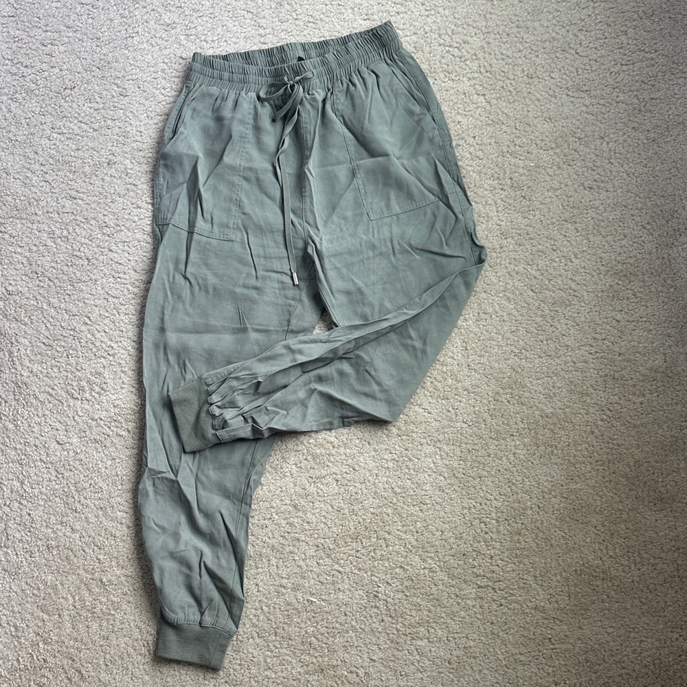 Alya Women's Olive Jogger Pants